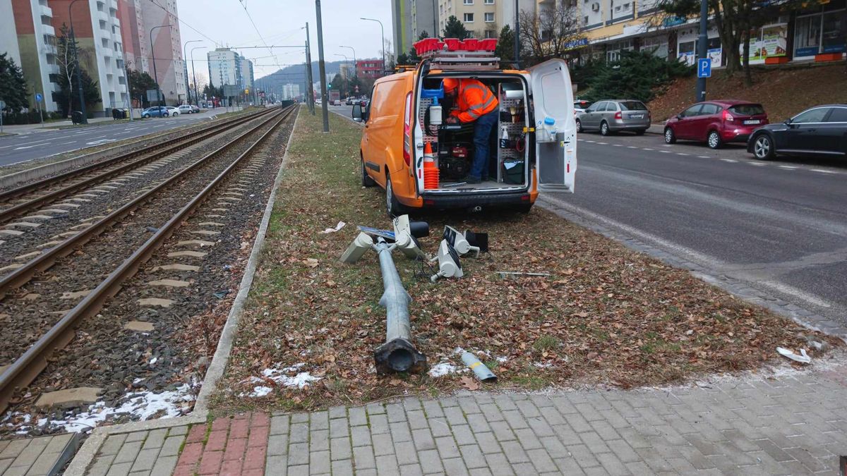 Andrej Danko za zničený semafor vyvázne s pokutou